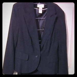 Women’s pant suit